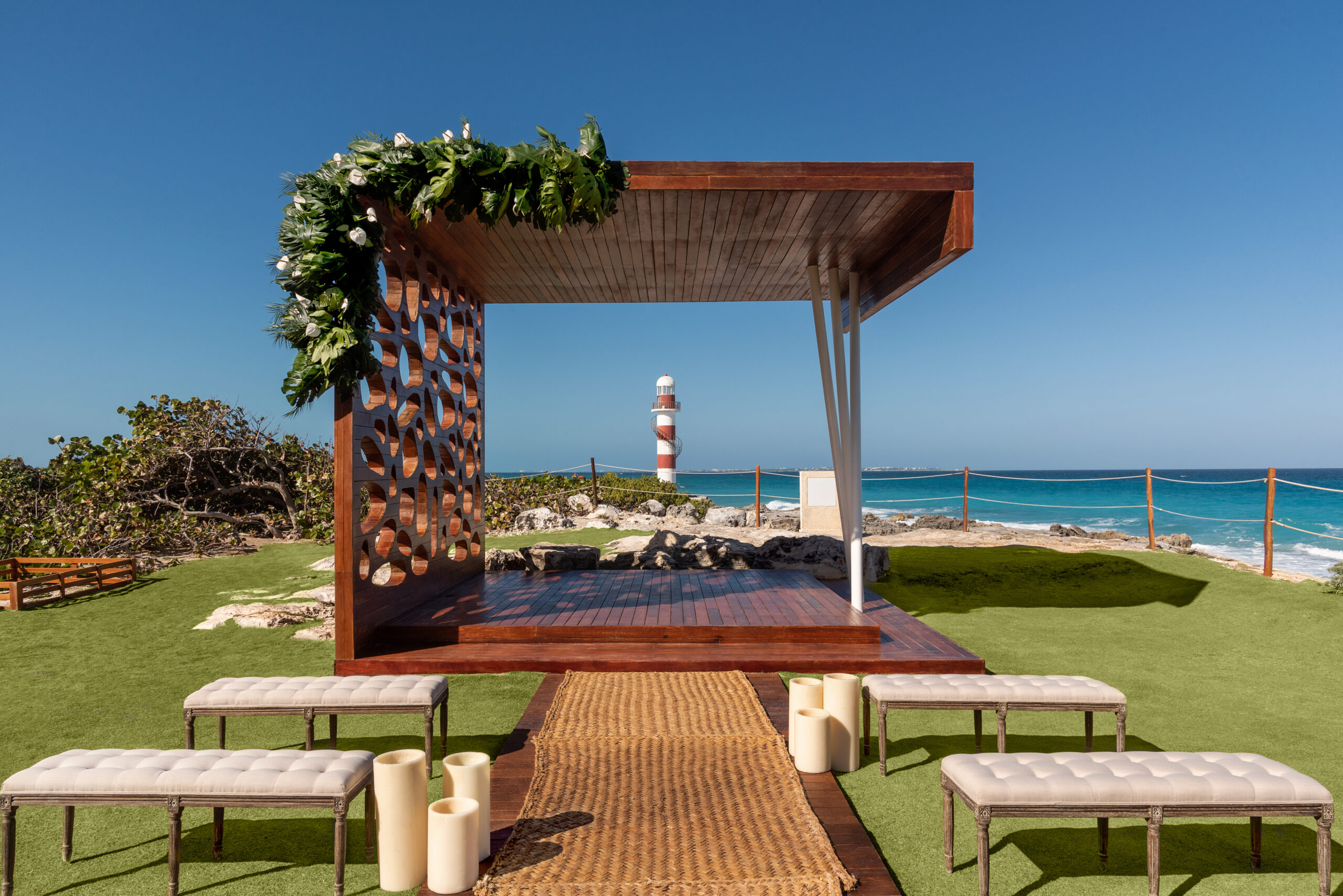Hyatt-Ziva-Cancun-Wedding-Lighthouse-Gazebo-5