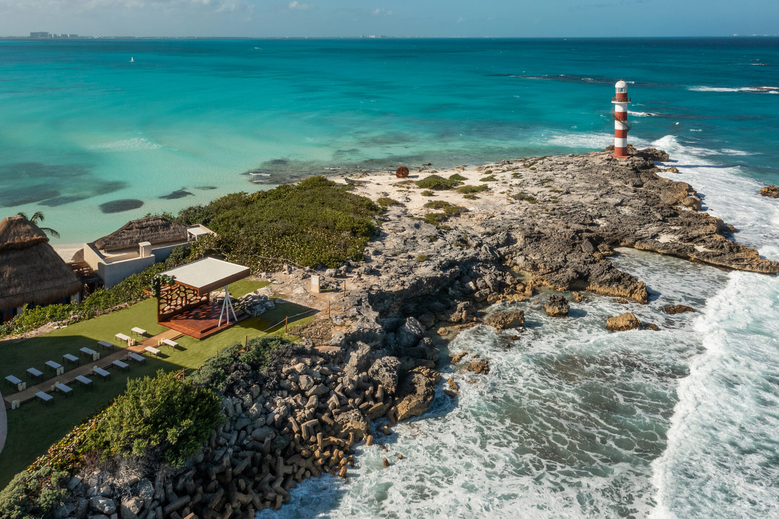 Hyatt-Ziva-Cancun-Wedding-Lighthouse-Gazebo-6